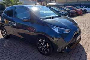 TOYOTA Aygo 1.0 VVT-i 72 CV 5 porte x-play