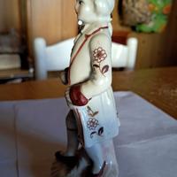 Statuina in fine porcellana, primi del 900