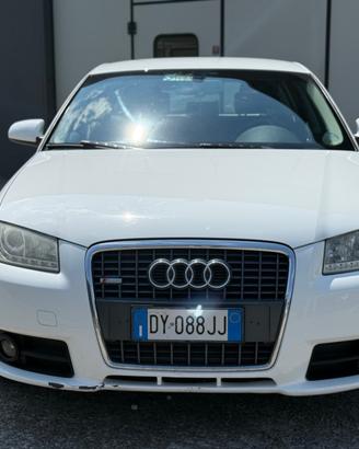 Audi A3 SPB 2.0 16V TDI quattro Ambition