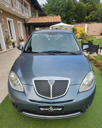 Lancia Ypsilon 1.2 Oro