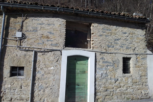 Rustico 80 mq + 10 mq spazio all' aperto