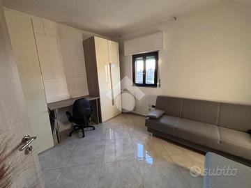 MONOLOCALE A LIMBIATE