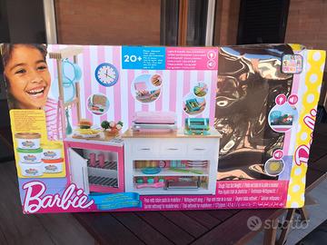 Barbie Cucina da Sogno con bambola e accessori