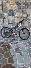 bici mountan bike atala biammortizzata