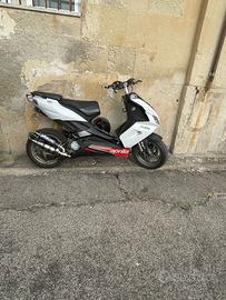 Aprilia SR 50 - 2010