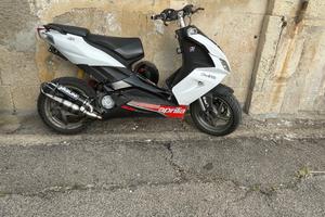Aprilia SR 50 - 2010