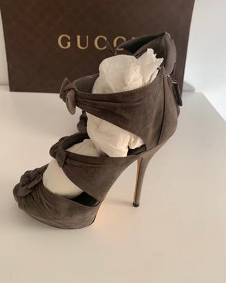 Gucci sandali camoscio