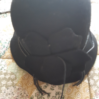 Cappello nero lana 100%
