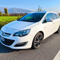 Opel Astra 1.4 Turbo 140CV Sports Tourer GPL Tech 