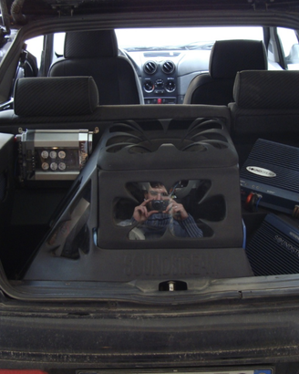 Predisposizione subwoofer e amplificatori bauliera