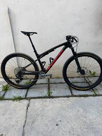 Trek supercaliber slr 9.8 gx axs gen 2