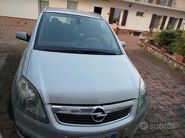 Opel Zafira 1.9 150cv cosmo 