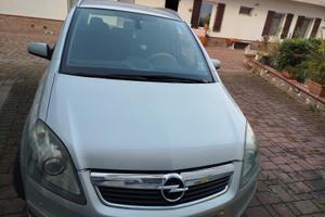 Opel Zafira 1.9 150cv cosmo 