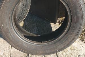 2 pneumatici  seminuovi 