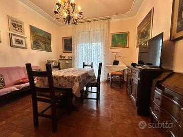 4 LOCALI A CASTELNOVO DI SOTTO