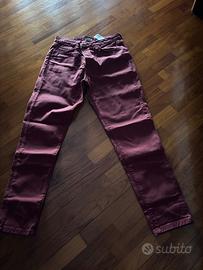 Pantaloni jeans