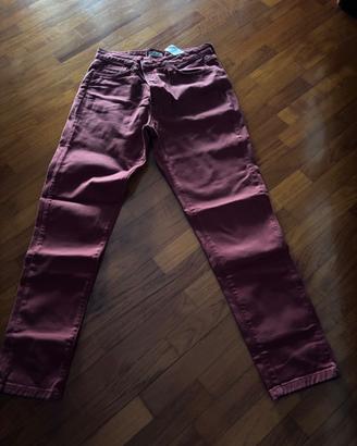 Pantaloni jeans