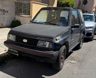 Geo Tracker / Chevrolet Tracker 4x4.