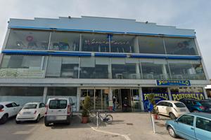 Locale commerciali in centro "Silvi shopping"