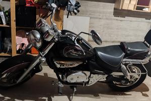 Hyosung Aquila 250