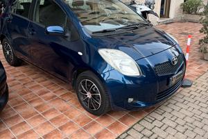 Toyota Yaris 1.3 5 porte Navi