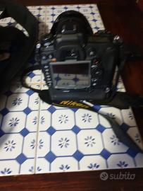 nikon  D 7000 accessoriata