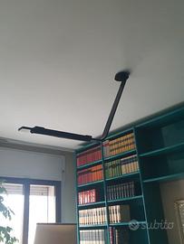 Lampada alogena da ufficio