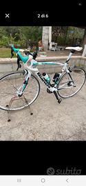 Bici da corsa Bianchi Centostrade