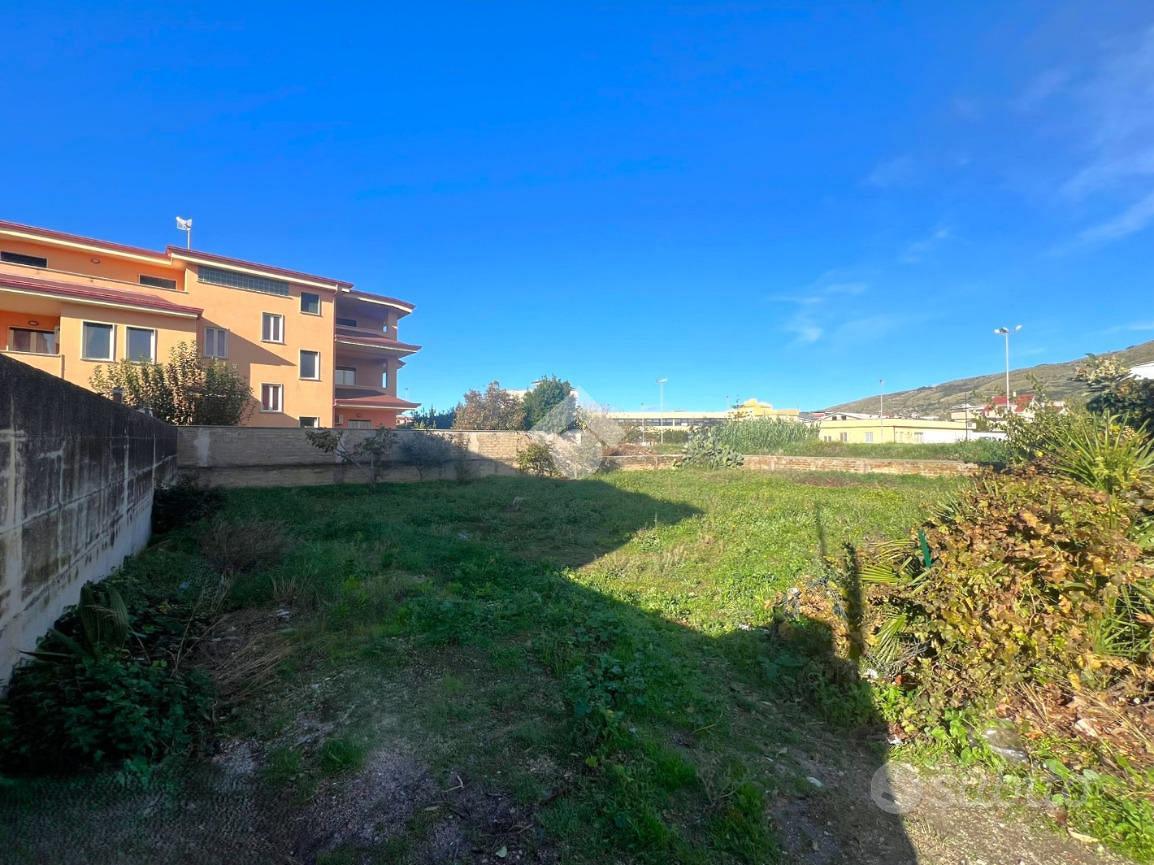 TER. RESIDENZIALE A MONDRAGONE - Vista 2