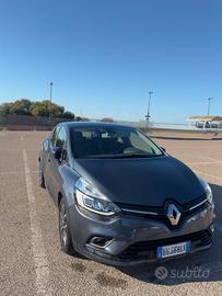 AUTO RENAULT CLIO INTENS 1.2 16V 75 Grigio Titanio