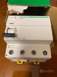 DIFFERENZIALE A 4 POLI 25A SCHNEIDER