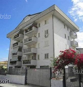 Magazzini-garage-box Rossano