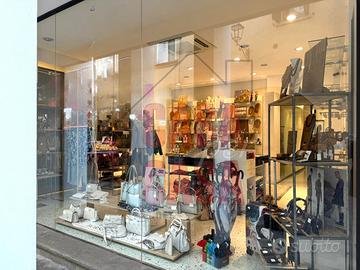 Spazioso negozio nel cuore di Monselice