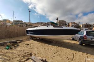 Barca semicabinata 7 metri