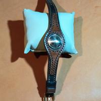 bracciale in cuoio Nuovo realizzato a mano.