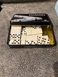 Gioco del Domino Classico in scatola di latta