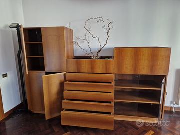 mobile sala-soggiorno bifronte