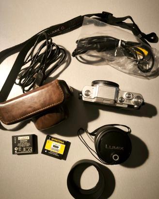 Panasonic Lumix GF7 + 25mm 1.7
