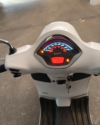 Vespa GTS 300