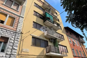 3 LOCALI A TRIESTE