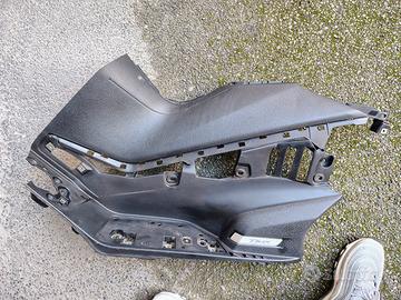 pedana sx tmax 560 2020 2021 