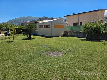 Giardino con depandance