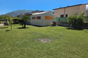 Giardino con depandance