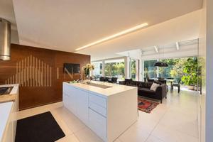 Villa di 413 m² con più di 5 locali e box auto dop