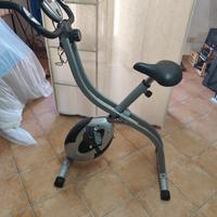 cyclette pieghevole 