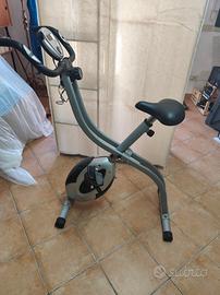 cyclette pieghevole 