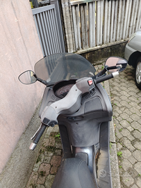 Piaggio x8 400cc