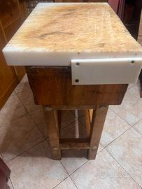 ceppo in legno da macellaio