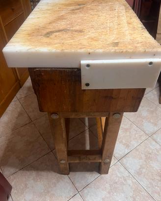 ceppo in legno da macellaio