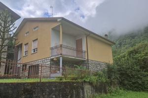 Colorina Casa singola con terreno